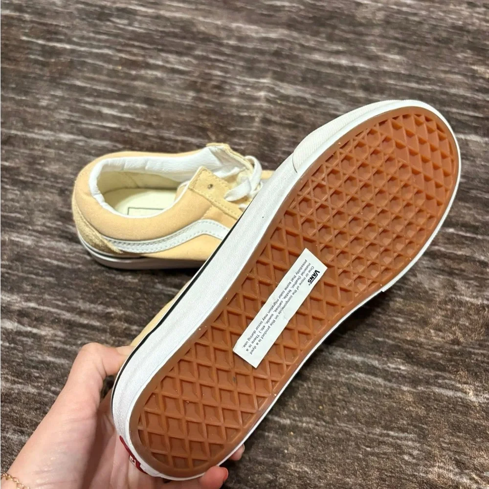Vans Tan and White Women's Shoes - Picture 2 of 2